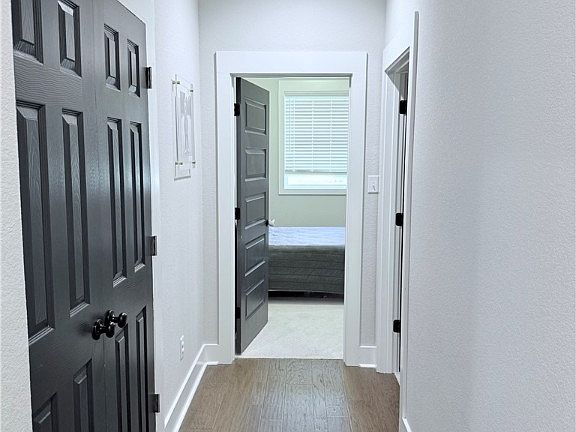 5th image of 4203 Lismore Ln