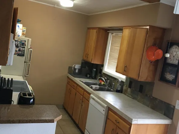 320 N Columbus Ave APT 22, Goldendale, WA 98620