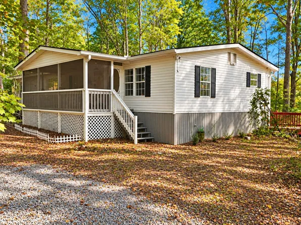 288 Sanctuary Dr, Toccoa, GA 30577