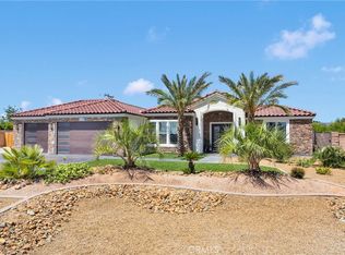 14258 Crow Rd, Apple Valley, CA 92307