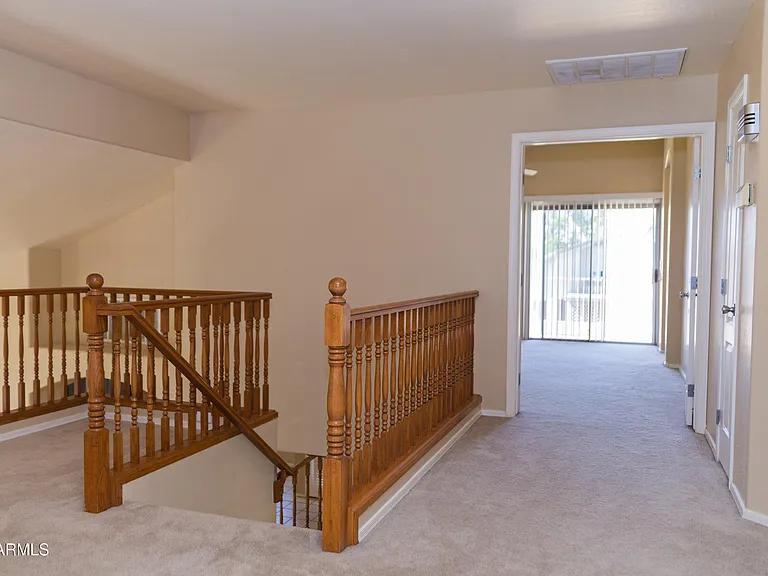 720 W Hancock Ave — Photo 20