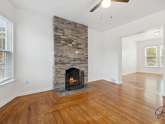 5th image of 242 Harmon St