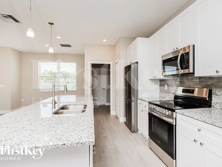 755 Darby Ave SW — Photo 6
