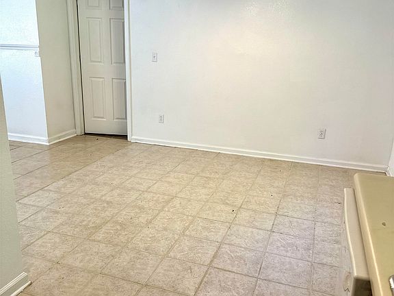 4th image of 2306 Talley Ln