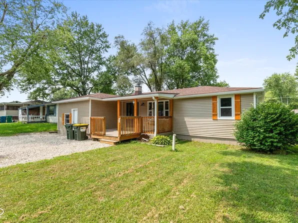 5661 N Clover Elm Dr, Fairland, IN 46126