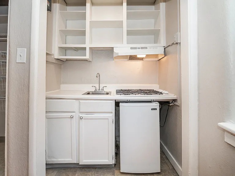 Palisade Apartments — Photo 57