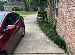 5411 Pebble Springs Dr, Houston, TX 77066
