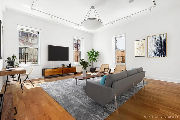 Rented by Compass | media 14