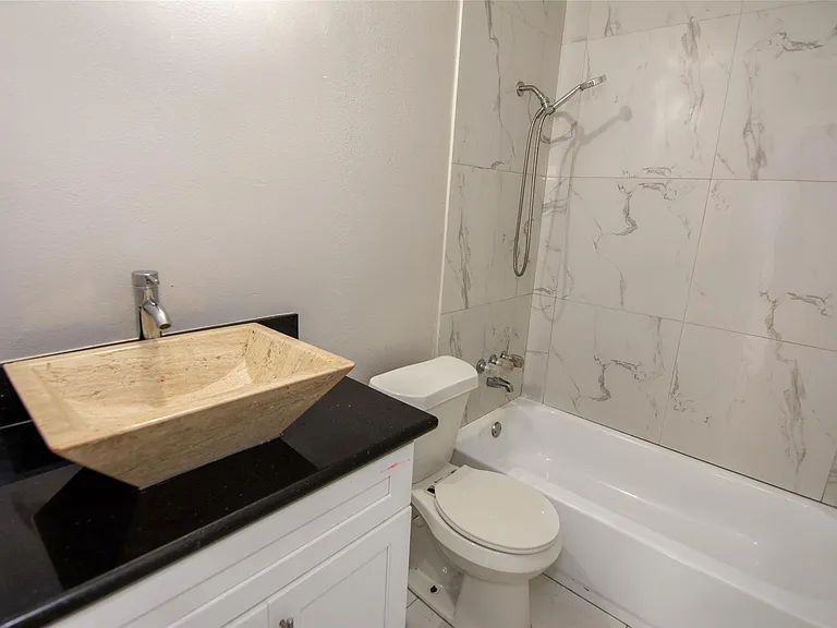 1661 Northwood St #1661 — Photo 7