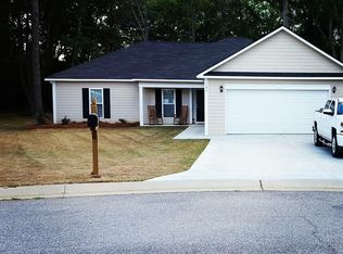 194 Edinborough Dr, Leesburg, GA 31763
