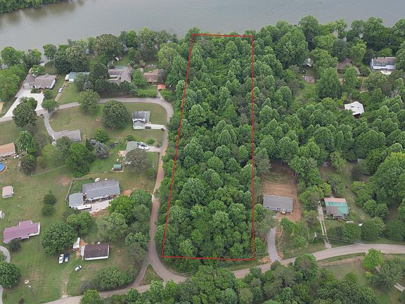 2nd image of Redbud Dr