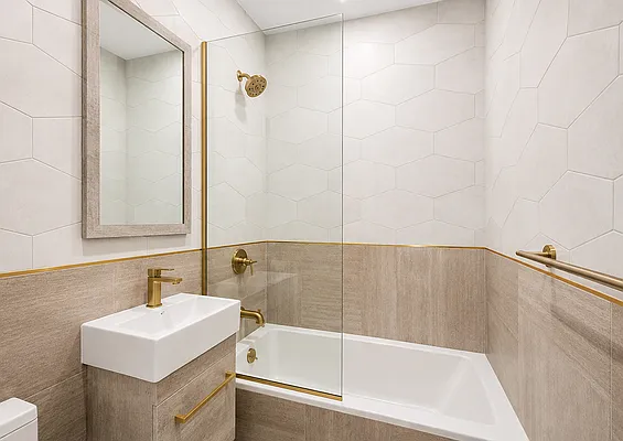 Bathroom, photo 1