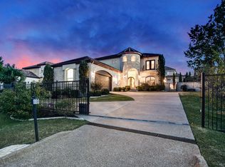 10 Stillmeadow Dr, The Hills, TX 78738