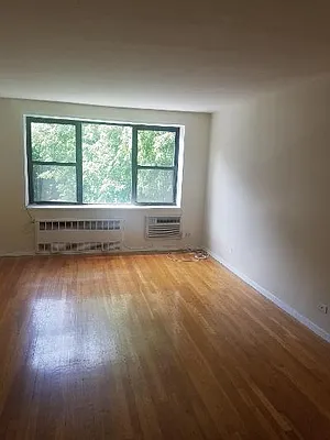 Rented by Jeffrey Erskine, LREB | media 23