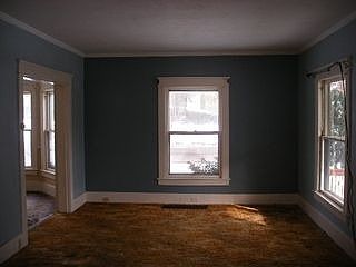 2nd image of 113 Pioneer St