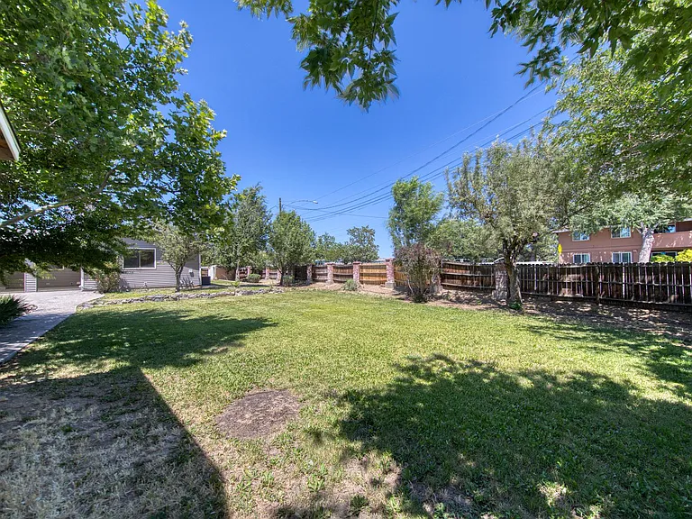 1985 Ponderosa Dr — Photo 52
