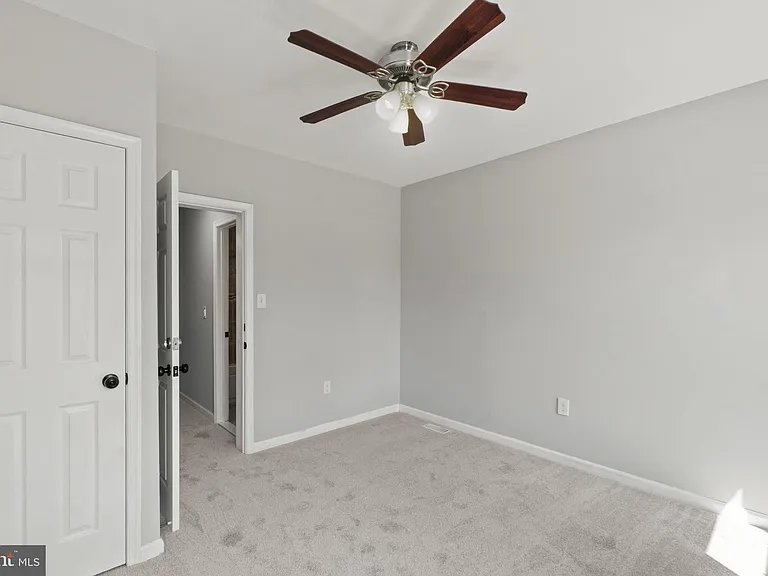 324 Oldham St — Photo 29