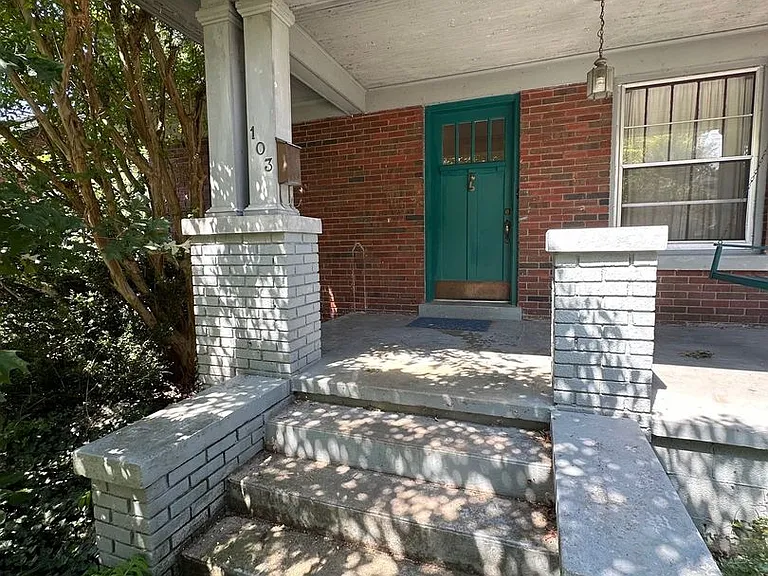 103 Venice Park — Photo 2
