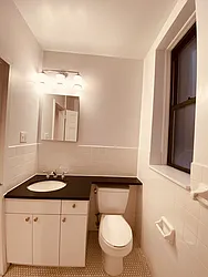 Rented by Metropolis Real Estate of Manhattan