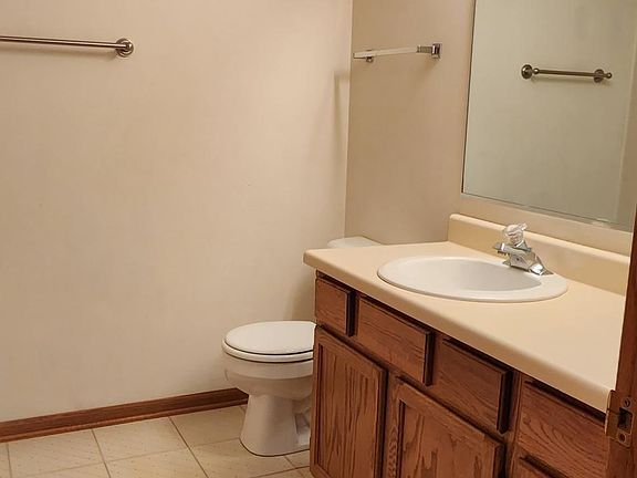 4th image of 263 Birmingham Ct #2
