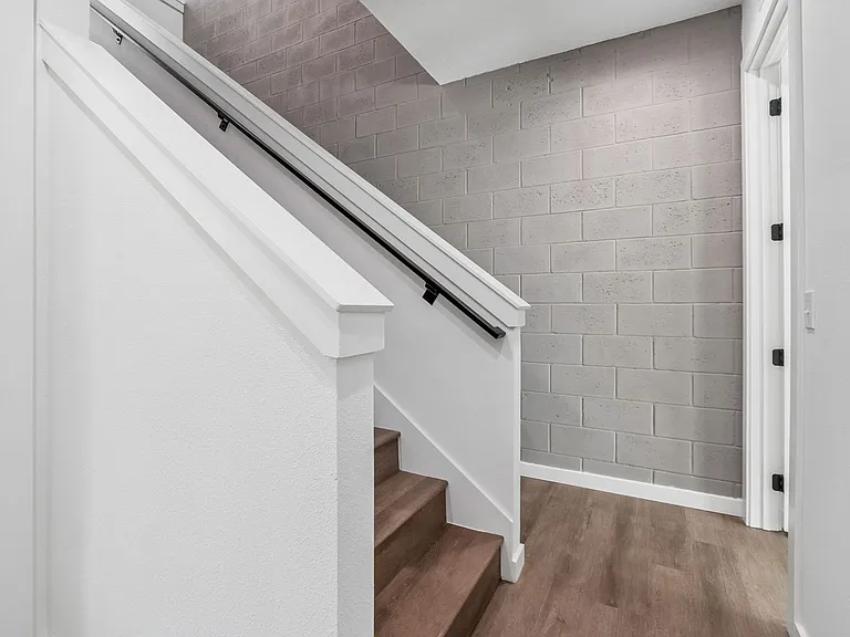 1218 E Kay St #14 — Photo 45
