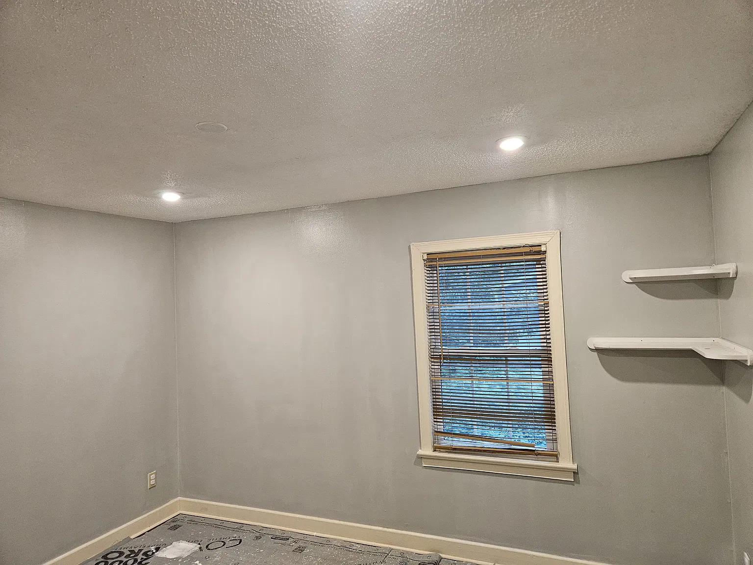 3 bed, 1200 sqft, $1,650 — Photo 4