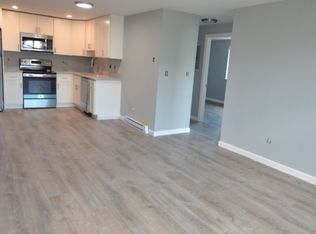 117 Cross St APT 8, Somerville, MA 02145