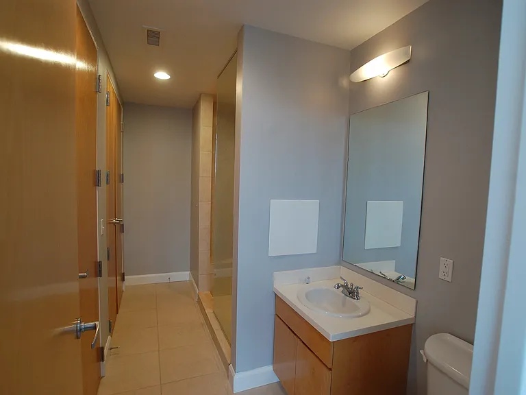 106 N High St #401 — Photo 16