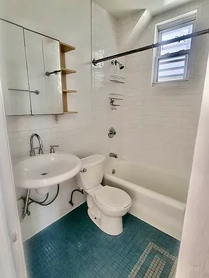 Rented by Compass | media 7