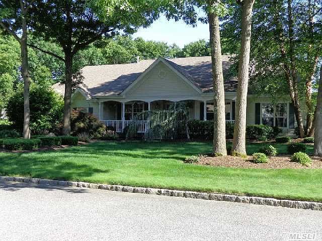 1st image of 8 Dorm Ct