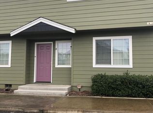 2030 Brookhurst St APT 8, Medford, OR 97504