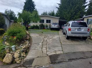 12718 NE 196th St, Bothell, WA 98011