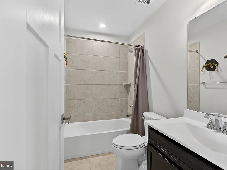 118 Fletcher Cir — Photo 24