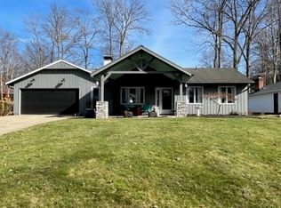 5867 Tree Moss Ln, North Ridgeville, OH 44039