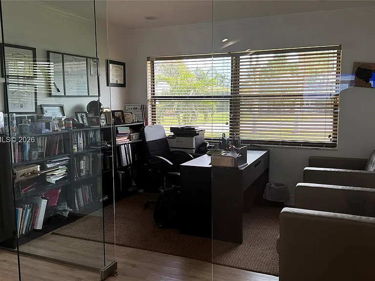4905 Bayberry Ln — Photo 13