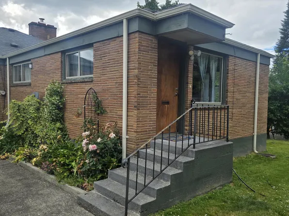 214 J St NE, Auburn, WA 98002