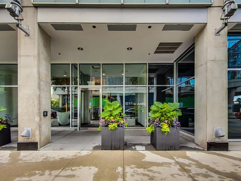 611 S Wells St #1701 — Photo 8