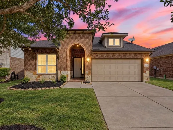 15630 Windsor Bluff Dr, Cypress, TX 77429