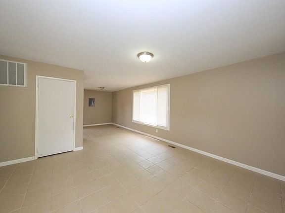 2nd image of 4077 Fleetwood Dr