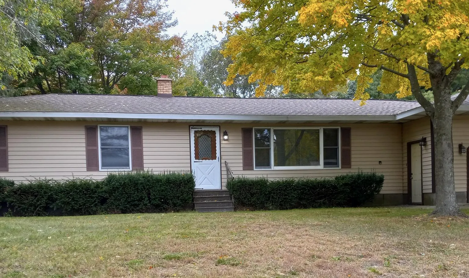 4661 S Sheridan Rd — Photo 2