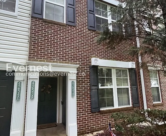 42536 Mayflower Ter — Photo 1