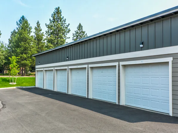 Crossroads Apartments