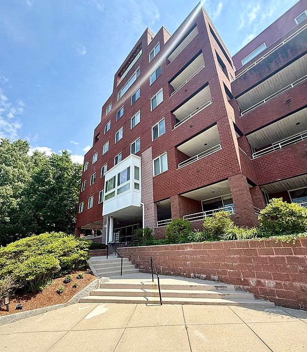 1st image of 50 Watertown St APT 610