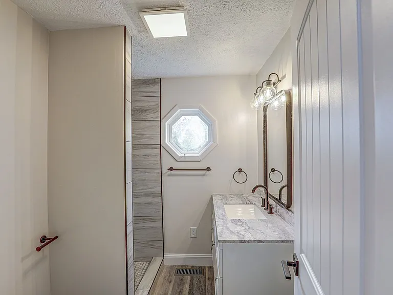 124 Harber Ln — Photo 13