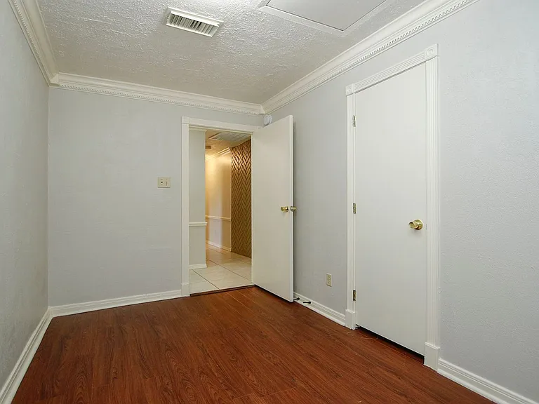 18531 Lippizaner Dr — Photo 22