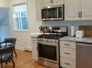9 Ashton Pl #2R, Cambridge, MA 02138