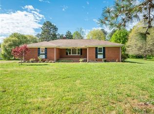 16716 Clear Creek Dr, Midland, NC 28107