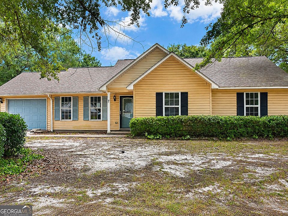 1st image of 7 Oak Ridge Cir