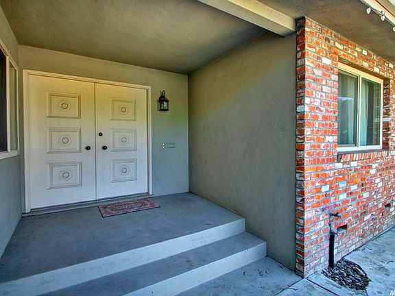 4th image of 8133 Arroyo Way