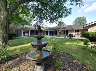 1740 Arrowhead Ct, Elm Grove, WI 53122